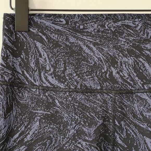 NWT LULULEMON VRTJ Black Blue Jacquard Wunder Under HR Soft 28" Pants Tight 10 - Picture 2 of 6